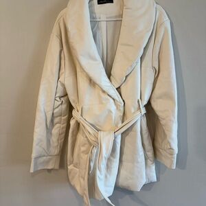 Elegant Cream Women's Jacket